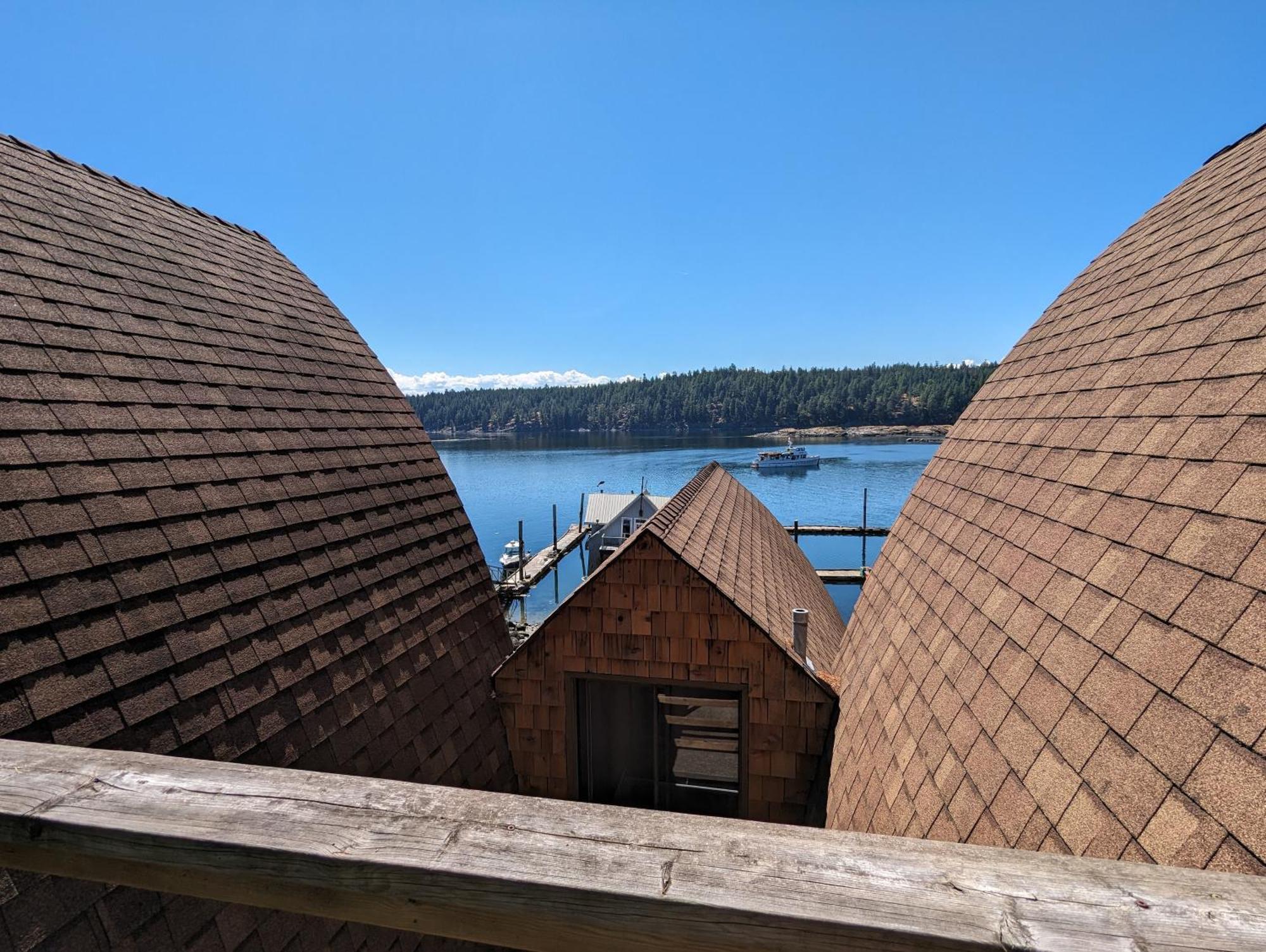 Jade Resort-Oceanfront Suites In Gowlland Harbour Heriot Bay Exterior foto
