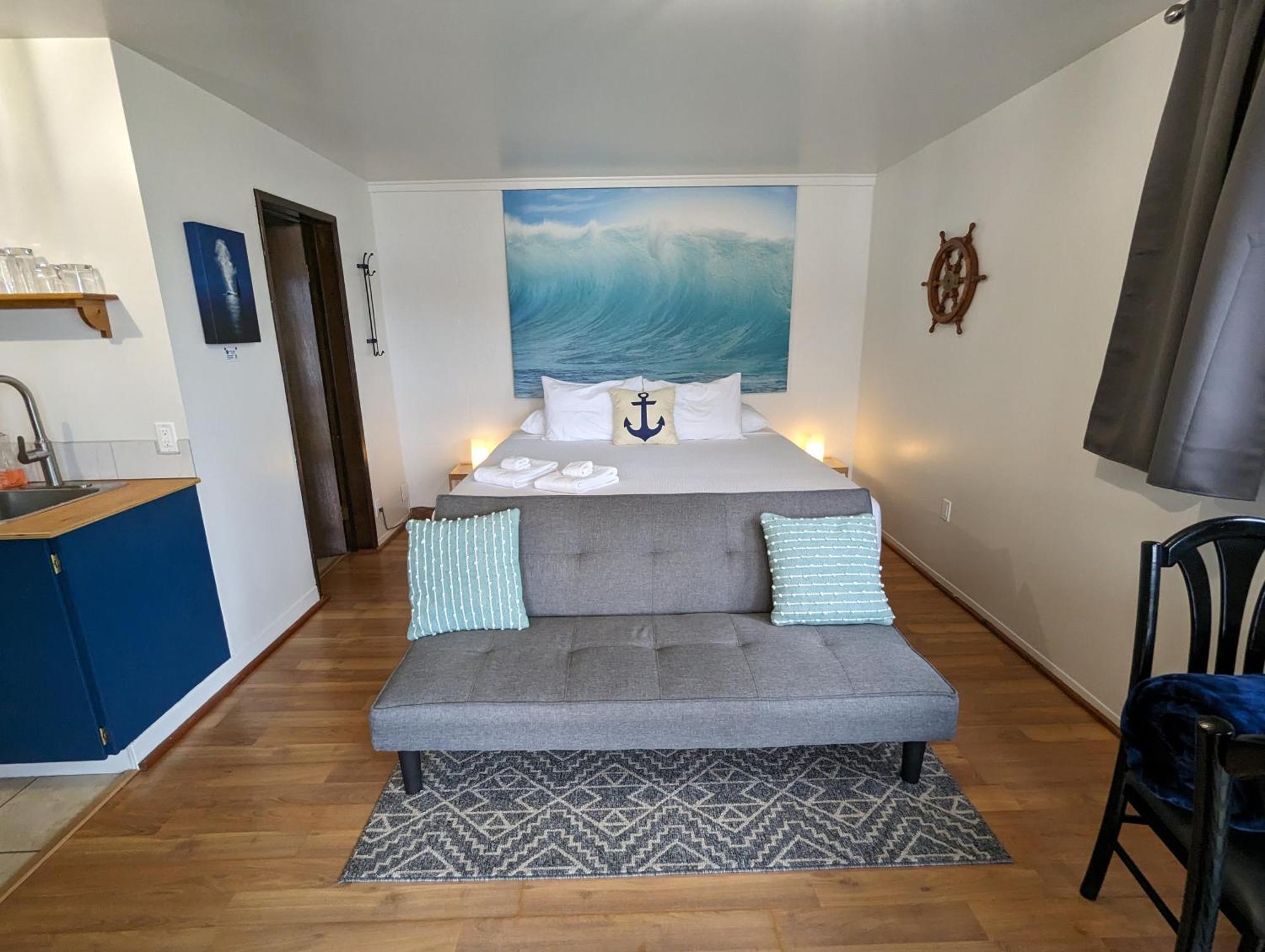 Jade Resort-Oceanfront Suites In Gowlland Harbour Heriot Bay Exterior foto