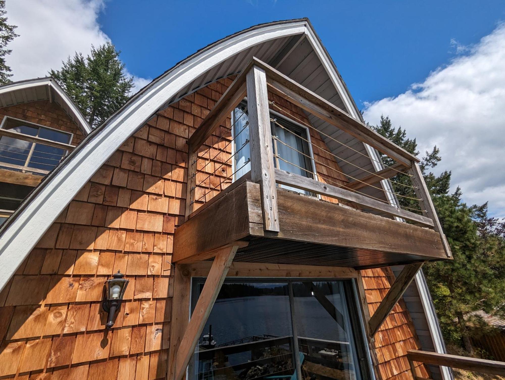 Jade Resort-Oceanfront Suites In Gowlland Harbour Heriot Bay Exterior foto