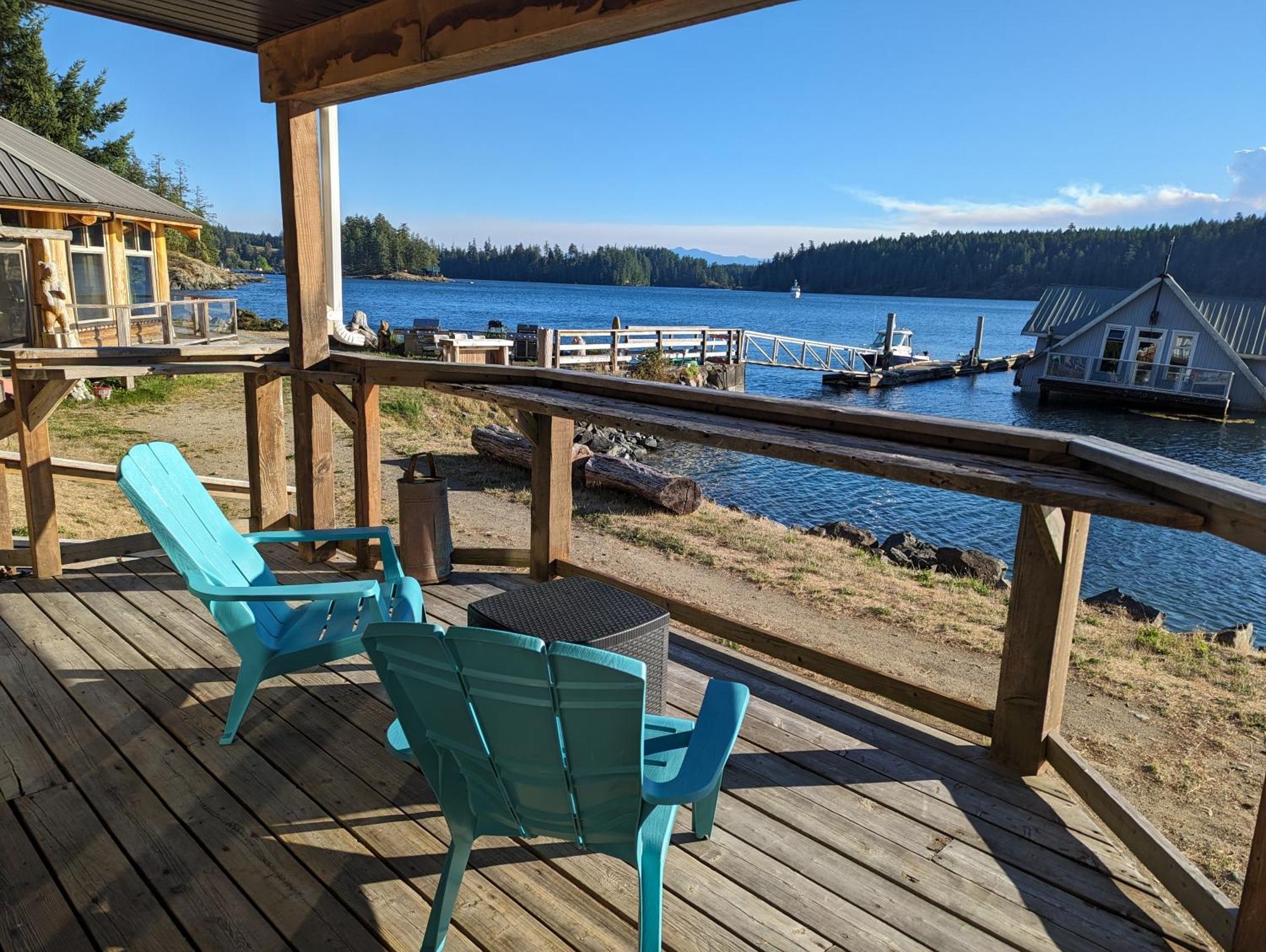Jade Resort-Oceanfront Suites In Gowlland Harbour Heriot Bay Exterior foto